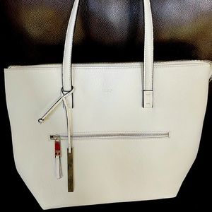 White oversized Tahari summer leather purse/tote